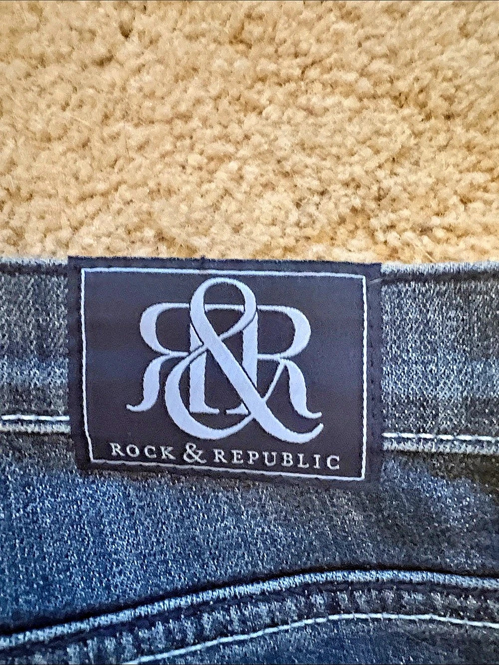 Rock & Republic Kasandra Flare Jeans in Blue - Picture 12 of 13
